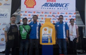 Shell Memperkenalkan Shell Advance AX5, Pelumas Mesin Yang Didesain Khusus Untuk Skuter Matik! Shell Memperkenalkan Shell Advance AX5, Pelumas Mesin Yang Didesain Khusus Untuk Skuter Matik!