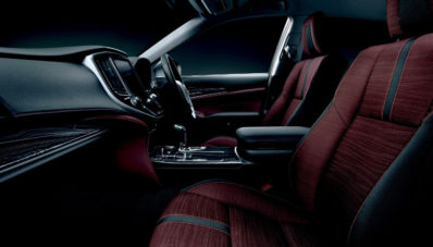 Toyota Beri Penyegaran Pada Toyota Crown di Tokyo Motor Show 2015 Toyota Beri Penyegaran Pada Toyota Crown di Tokyo Motor Show 2015