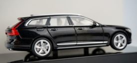 Volvo-S90-2016-diecast-scale-model-front
