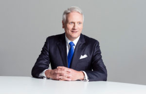 Diduga Tak Mau Ditinggal Istri, Calon CEO VW Amerika Utara Mundur Setelah 2 Minggu Persiapan Kerja