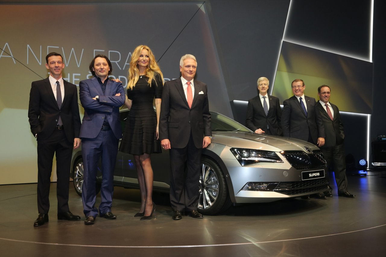Berita, Winfried-Vahland-skoda-superb: Diduga Tak Mau Ditinggal Istri, Calon CEO VW Amerika Utara Mundur Setelah 2 Minggu Persiapan Kerja