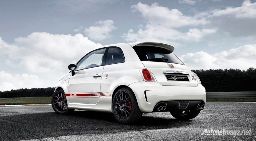 Rayakan Kontribusi di MotoGP, Abarth Rilis 595 Yamaha Factory Racing Edition