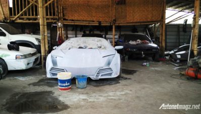 Bengkel Modifikasi di Bandung Ini Rancang Replika Bodi Ferrari Enzo dan Lamborghini Aventador yang Cukup Akurat!