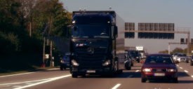 autonomous-truck-mercedes-benz-daimler-actros