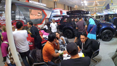 Banjir Diskon Dari APM di Jakarta Auto Show (JAS) 2015 Banjir Diskon Dari APM di Jakarta Auto Show (JAS) 2015