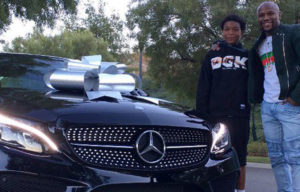 Beuh, Floyd Mayweather Berikan C450AMG Untuk Anaknya di Ulang Tahun ke-16 Beuh, Floyd Mayweather Berikan C450AMG Untuk Anaknya di Ulang Tahun ke-16