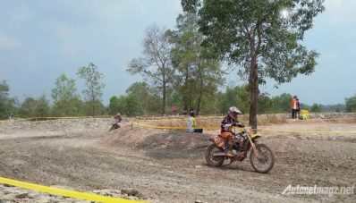 Bersama Motor Trail Viar, Crosser Indonesia Dominasi Asian Motocross Championship 2015 Bersama Motor Trail Viar, Crosser Indonesia Dominasi Asian Motocross Championship 2015