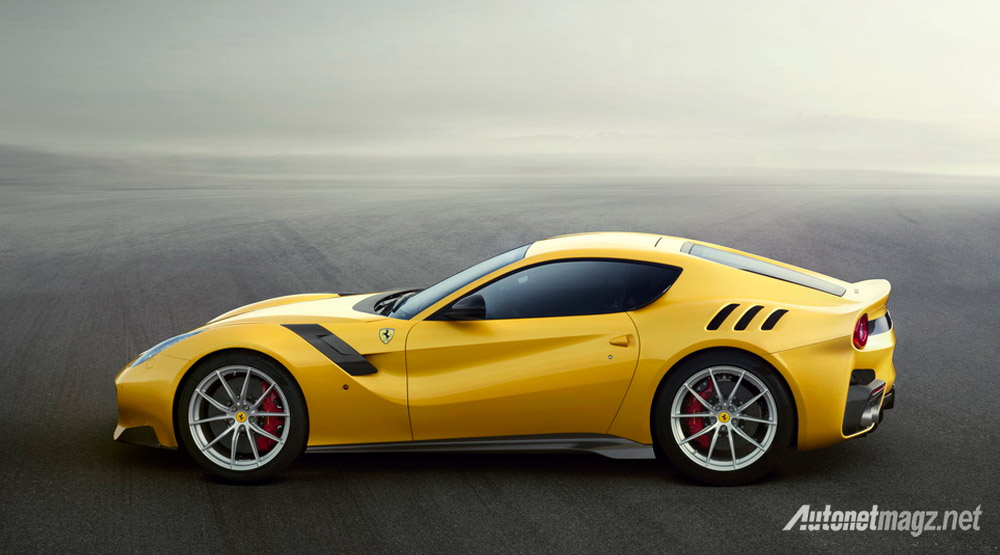 Berita, ferrari f12tdf side: Baru 1,5 Bulan Diperkenalkan, Semua Unit Ferrari F12tdf Sudah Sold Out!
