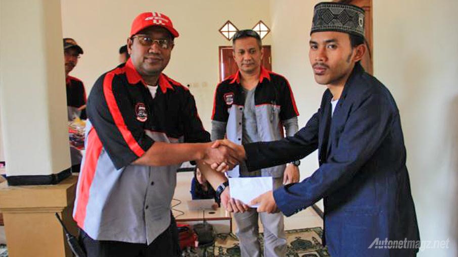 Honda, Bakti sosial klub Honda Brio ke Yayasan Yatim Piatu Ar-Rasyid Subang: Honda Brio Community Bekasi Touring Charity ke Lembang