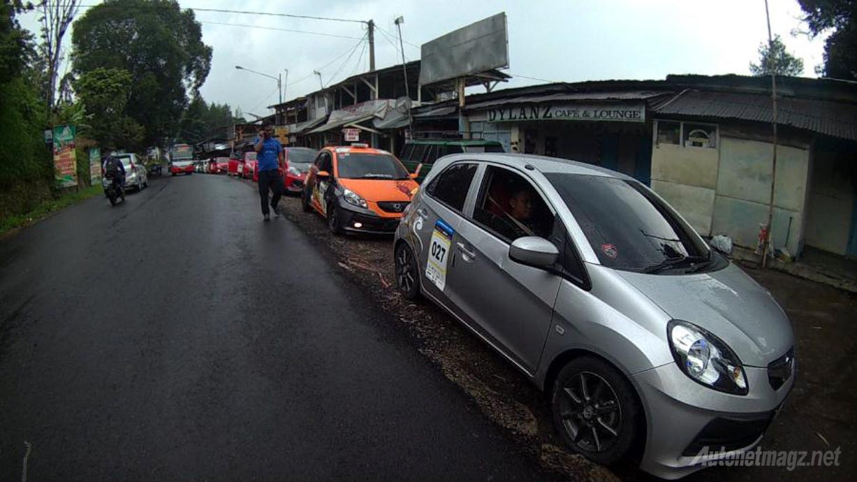 Honda, Komunitas club Honda Brio touring ke Lembang: Honda Brio Community Bekasi Touring Charity ke Lembang