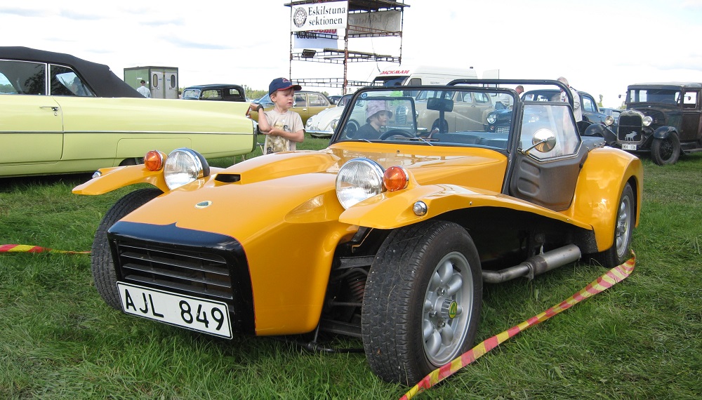 Berita, Lotus7-S4-Front: Mengenal Caterham, Pembuat Sports Car Ringan Dari Inggris