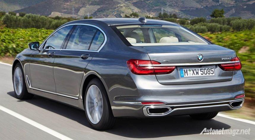 Seriusi Konsumen China, BMW Siap Suguhkan Mesin 2.0 L 4 Silinder Turbo Untuk Seri 7 Seriusi Konsumen China, BMW Siap Suguhkan Mesin 2.0 L 4 Silinder Turbo Untuk Seri 7