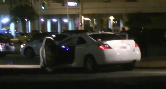 Berita, honda civic coupe crash: Ajaib, Honda Civic Coupe Masih Bisa Berjalan Setelah Dihantam Kereta!