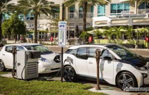 BMW dan Nissan Bahu Membahu Perbanyak Jumlah Charger Mobil Listrik di Amerika Serikat BMW dan Nissan Bahu Membahu Perbanyak Jumlah Charger Mobil Listrik di Amerika Serikat