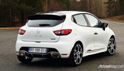 Renault Clio RS 220 Trophy Sikat Gelar Small Hot Hatchback Tercepat di Nurburgring Renault Clio RS 220 Trophy Sikat Gelar Small Hot Hatchback Tercepat di Nurburgring