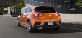 Chevrolet-Cruze-2017-Hatchback-front