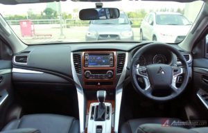First Impression Review Mitsubishi All New Pajero Sport Indonesia, Part 2 : Interior First Impression Review Mitsubishi All New Pajero Sport Indonesia, Part 2 : Interior