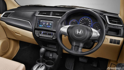 Honda Mobilio Facelift 2016 Diluncurkan, Ini Bedanya! Honda Mobilio Facelift 2016 Diluncurkan, Ini Bedanya!