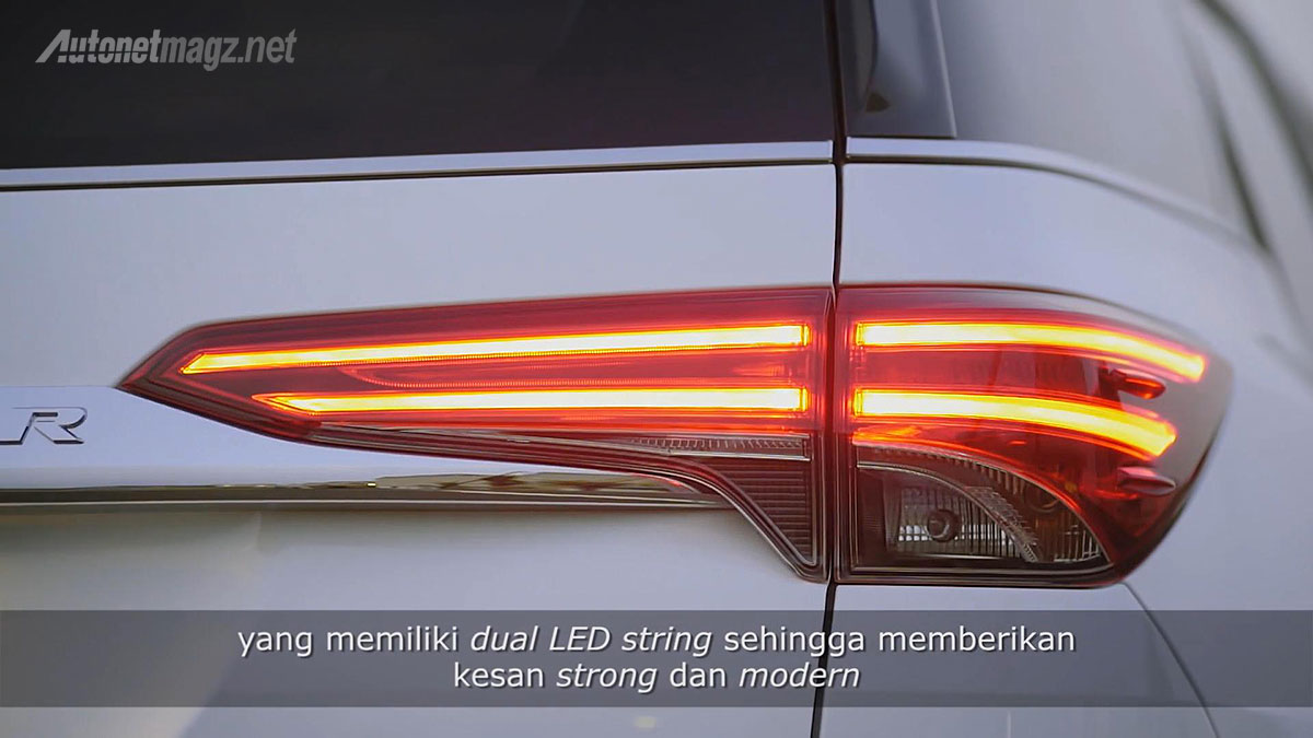 Berita, Lampu rem stoplamp LED stripe All New Toyota Fortuner 2016: Aha, Ini Dia Deskripsi Lengkap Fitur All New Toyota Fortuner 2016 Indonesia!