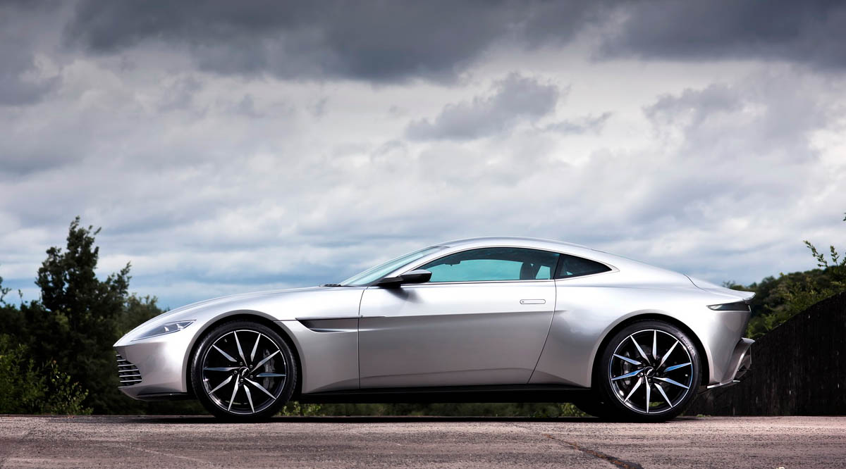 Aston Martin, aston martin db10 side: Aston Martin DB10 Eks Spectre Kini Mencari Pemilik Baru, Kamu Berminat?