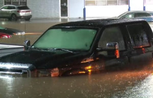 Hujan Badai Sebabkan 105 Mobil Baru Ford di Missouri Rusak Terendam Banjir Hujan Badai Sebabkan 105 Mobil Baru Ford di Missouri Rusak Terendam Banjir