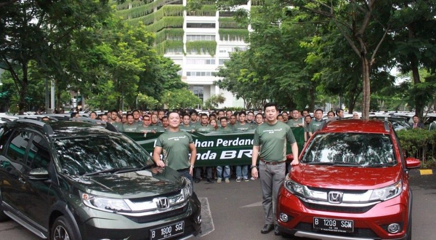 Sebanyak 200 Unit Honda BR-V Pertama Menemui Pemiliknya Dengan Perayaan Spesial Sebanyak 200 Unit Honda BR-V Pertama Menemui Pemiliknya Dengan Perayaan Spesial