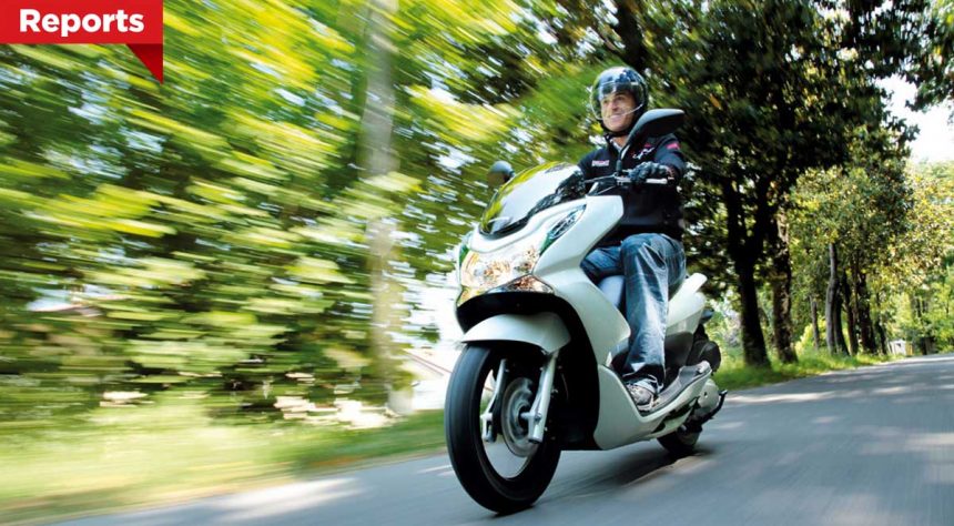 Motor Bermesin Kecil Makin Laris di Inggris, Honda PCX 125 Pimpin Penjualan Motor Bermesin Kecil Makin Laris di Inggris, Honda PCX 125 Pimpin Penjualan