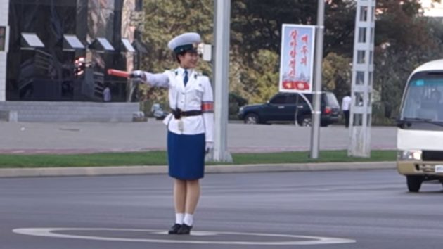 polisi-wanita-korea-utara
