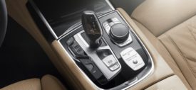 BMW-Alpina-B7-xdrive-2016-dashboard