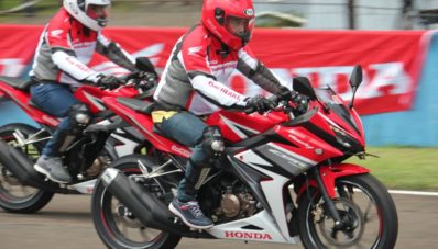 All New Honda CBR 150 R Diluncurkan, Lebih Sangar Bro! All New Honda CBR 150 R Diluncurkan, Lebih Sangar Bro!