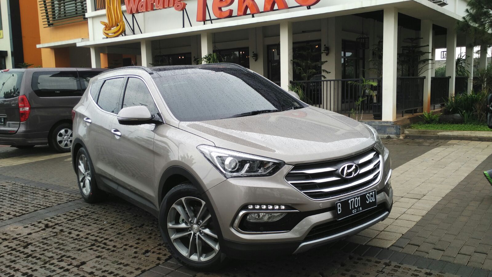Hyundai, Santa Fe 2016 Indonesia: Hyundai Santa Fe Facelift Dipersiapkan Lawan Fortuner dan Pajero Sport