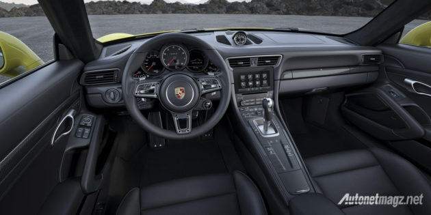porsche-911-turbo-s-2016-interior