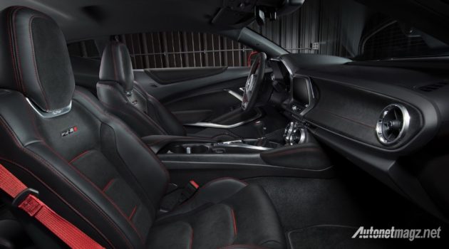 Chevrolet-Camaro-ZL1-2016-interior