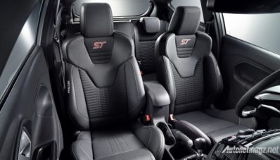 Ford Siap Menggelontorkan Fiesta ST200 dengan tenaga 215 HP Ford Siap Menggelontorkan Fiesta ST200 dengan tenaga 215 HP