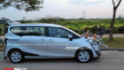 Spy Shot : Toyota Sienta Indonesia Sedang Berkeliaran di Jalan! Spy Shot : Toyota Sienta Indonesia Sedang Berkeliaran di Jalan!