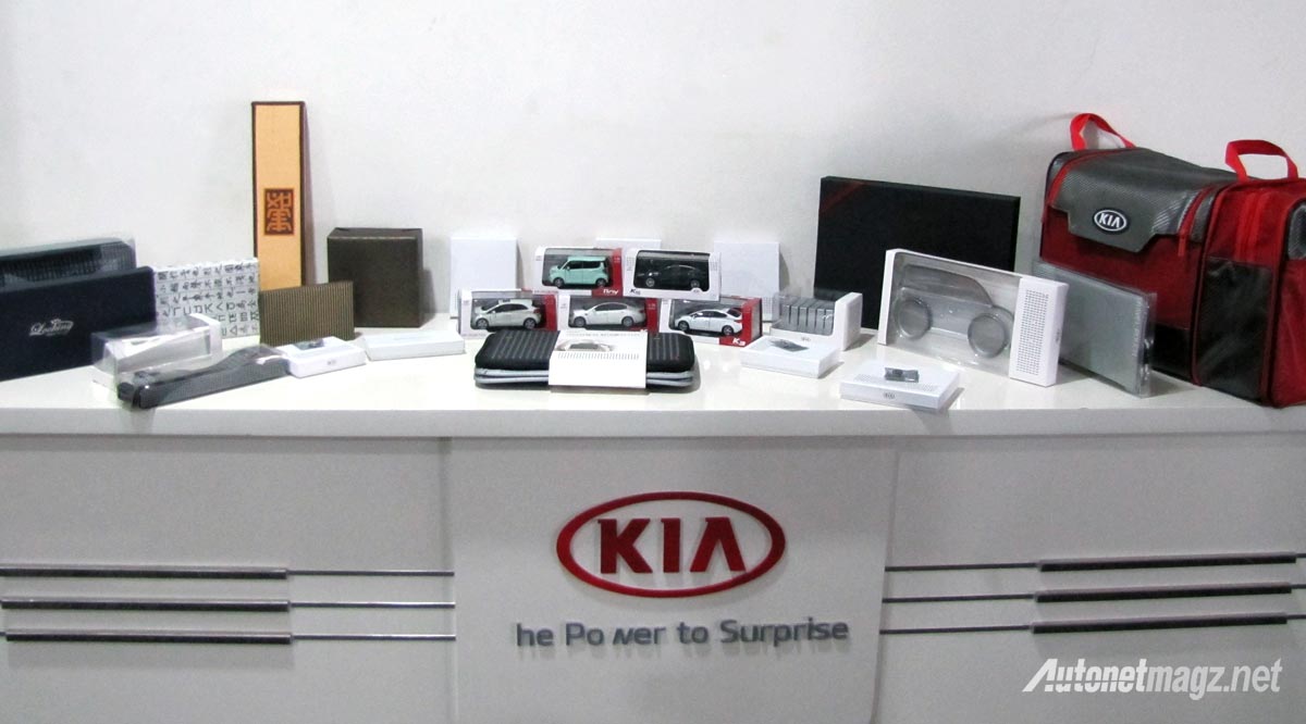 International, Official merchandise and diecast dealer box KIA Picanto Optima: Pemilik KIA Rio Asal Indonesia Berhasil Sabet Gelar The Best KIA Global Ambassador 2015