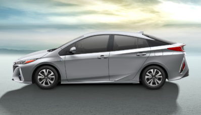 Toyota Prius Prime Tampil Bersolek Di New York Auto Show Toyota Prius Prime Tampil Bersolek Di New York Auto Show