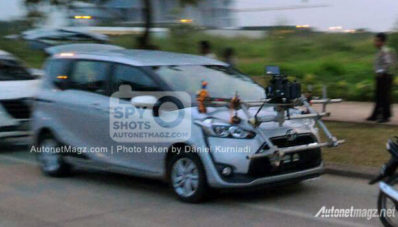 Spy Shot : Toyota Sienta Indonesia Sedang Berkeliaran di Jalan! Spy Shot : Toyota Sienta Indonesia Sedang Berkeliaran di Jalan!