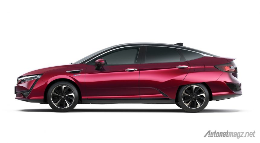 Honda Clarity FCV Fuel Cell Hydrogen Sudah Mengaspal di Jepang