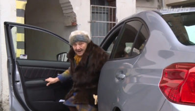 Gokil, Nenek Berusia 81 Tahun Pakai Subaru WRX STI Sebagai Mobil Harian! Gokil, Nenek Berusia 81 Tahun Pakai Subaru WRX STI Sebagai Mobil Harian!