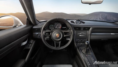 Porsche 911 R, Edisi Terbatas Spesial Bertransmisi Manual