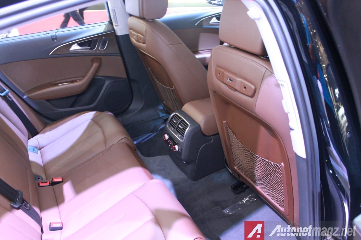 Audi, Audi-A6-IIMS2016-Rear-Cabin: Audi A6 Product Improvement Ditampilkan Di IIMS 2016, Apa Saja Perubahannya?
