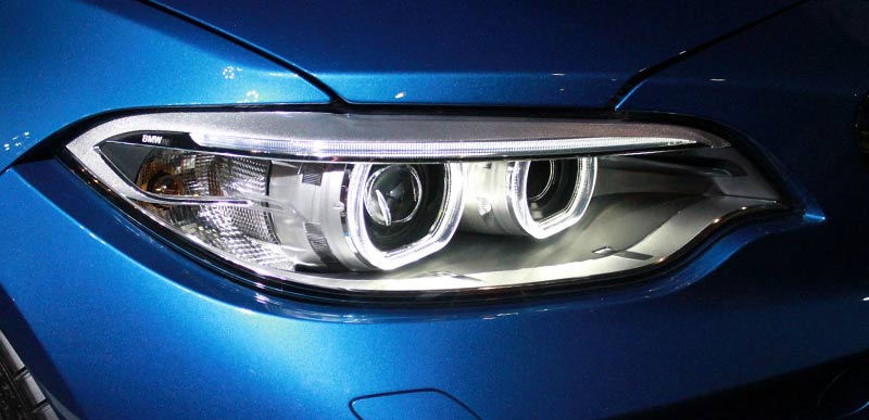BMW, BMW-M2-Headlamp: BMW M2 Resmi Mengaspal di Indonesia Dengan Harga 1.3 Miliar
