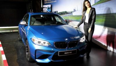 BMW M2 Resmi Mengaspal di Indonesia Dengan Harga 1.3 Miliar BMW M2 Resmi Mengaspal di Indonesia Dengan Harga 1.3 Miliar