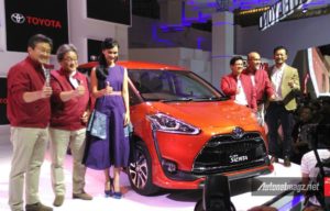 Toyota Sienta Resmi Meluncur di Indonesia, Pesan Sekarang Terima Juli 2016 Toyota Sienta Resmi Meluncur di Indonesia, Pesan Sekarang Terima Juli 2016