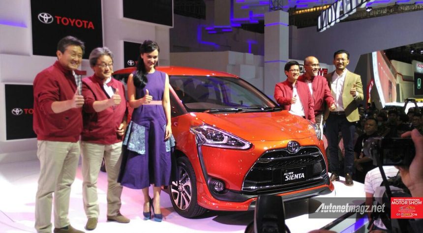 Toyota Sienta Resmi Meluncur di Indonesia, Pesan Sekarang Terima Juli 2016 Toyota Sienta Resmi Meluncur di Indonesia, Pesan Sekarang Terima Juli 2016