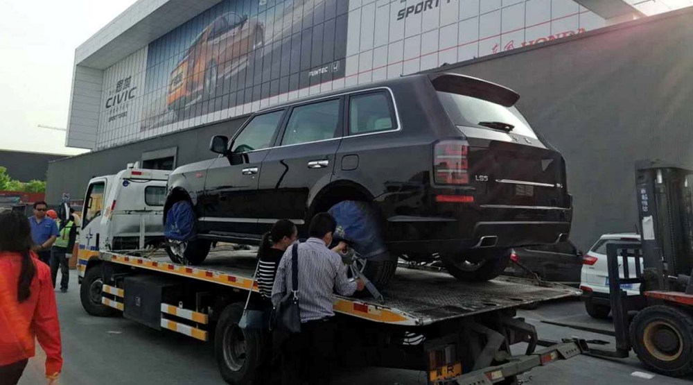 International, Hongqi-LS5-rear-side: Inilah Hongqi LS5, Range Rover Dengan Kearifan Lokal Tiongkok