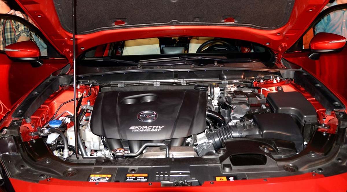 International, Mazda-CX4-2016-engine: Begini Tampilan Mazda CX-4, Crossover Mazda Beratap Landai