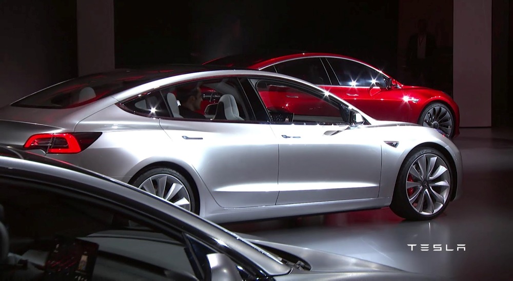 International, Tesla-Model-3-alloy-wheel: Ini Dia Tesla Model 3 Yang Lebih Kompak dan Tetap Kencang