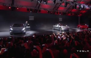 Varian Entry Level Tesla Model 3 Baru Akan Dikirim Akhir 2018 Varian Entry Level Tesla Model 3 Baru Akan Dikirim Akhir 2018